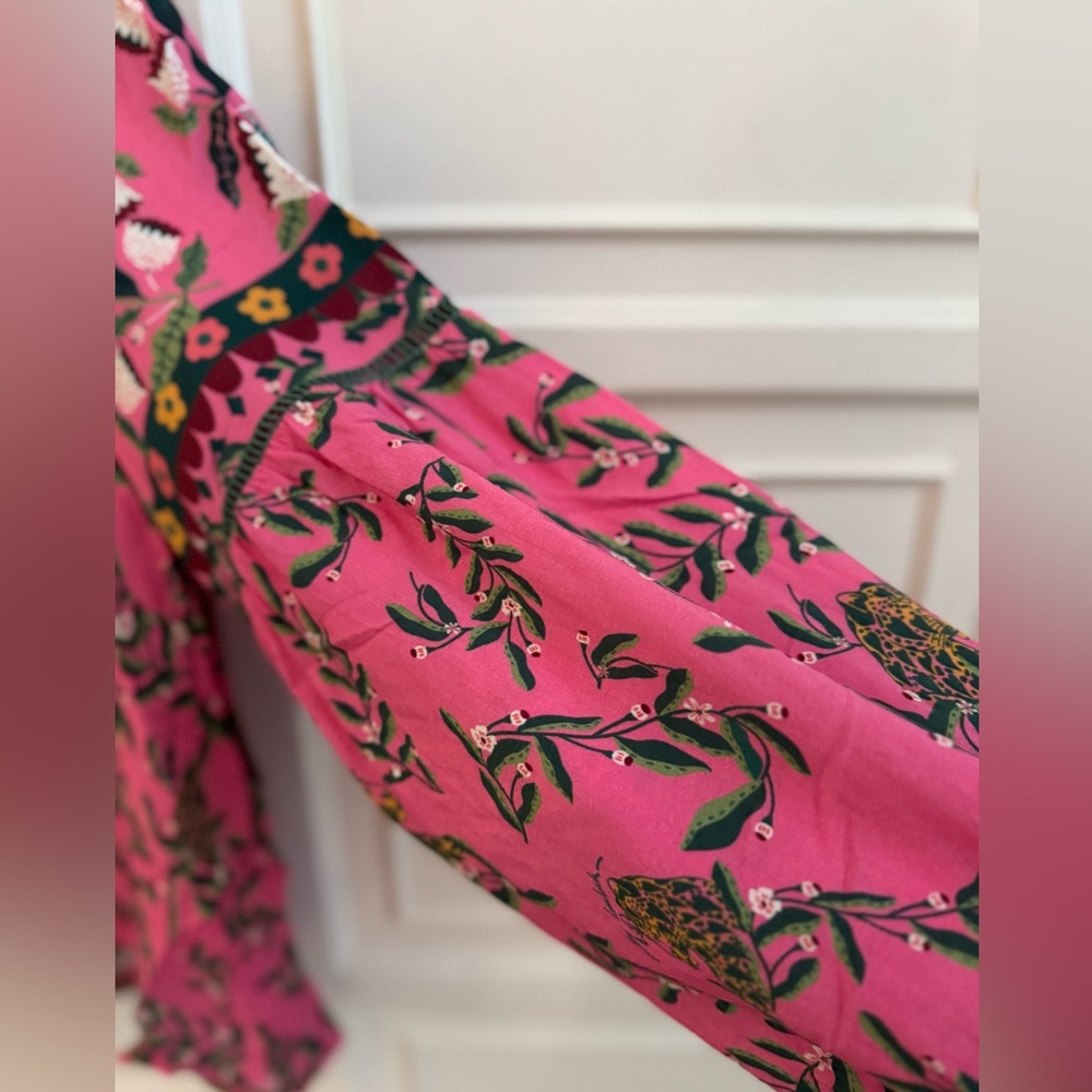 Emily Lovelock Pink Floral Women's Blouse - Picture 3 of 5